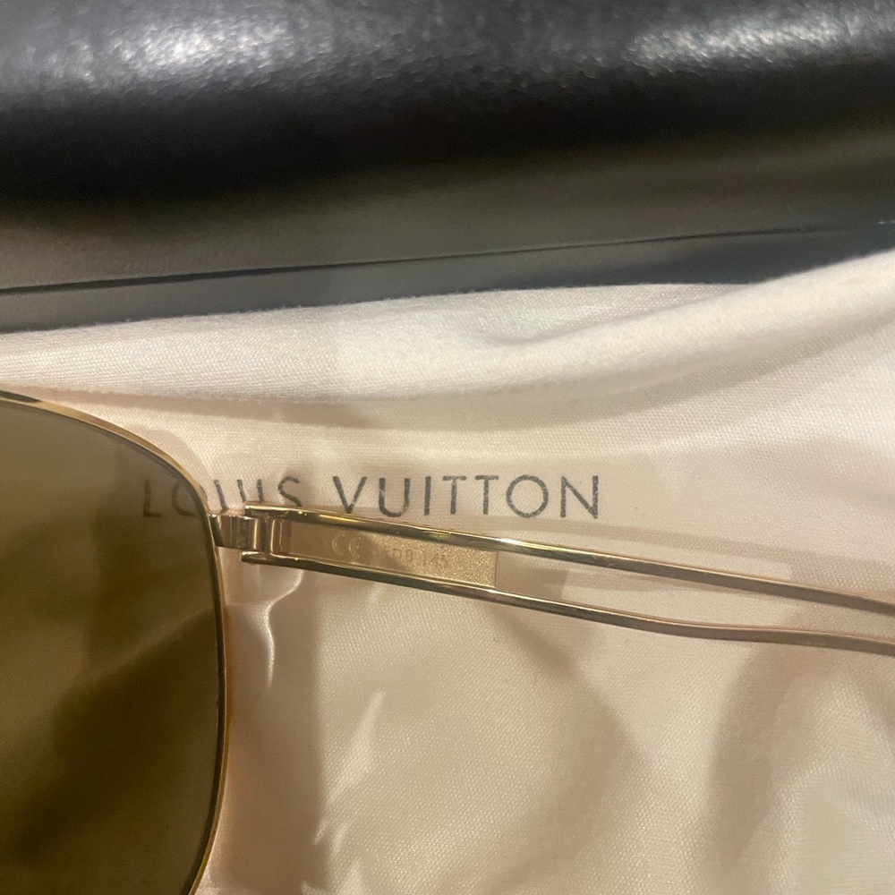 Louis Vuitton sunglasses - Picture 4 of 4